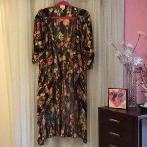 #LuLaRoe Silky Floral Shirley #Kimono